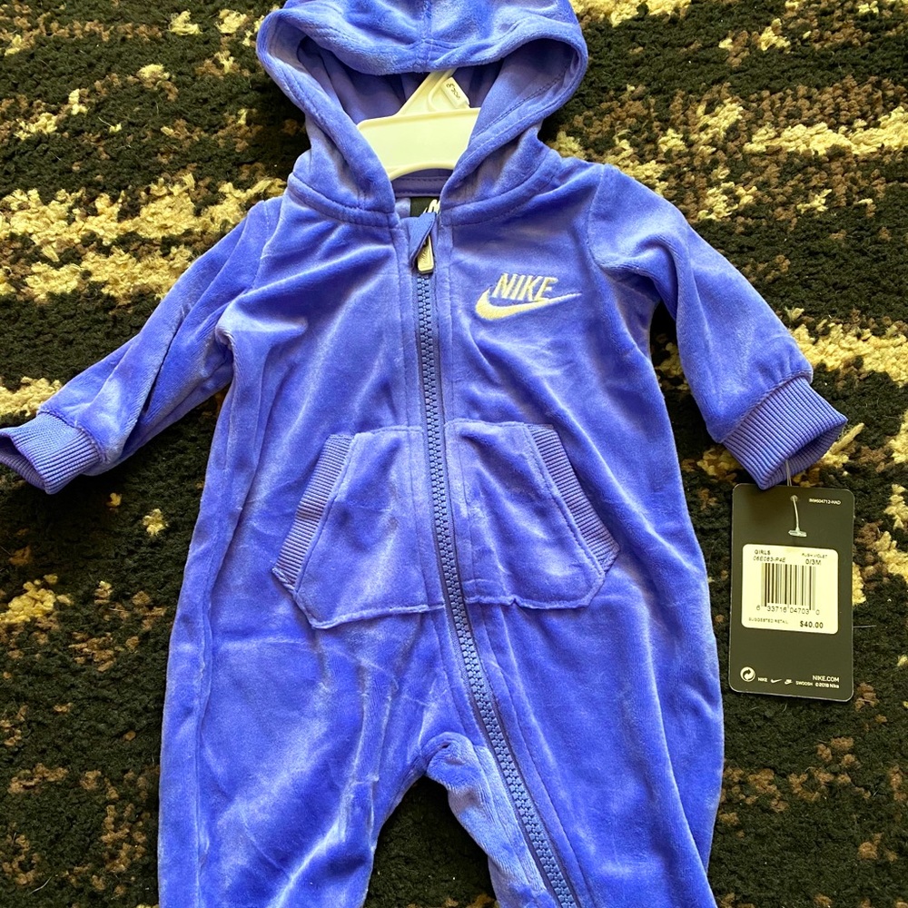 Velour Nike outfit